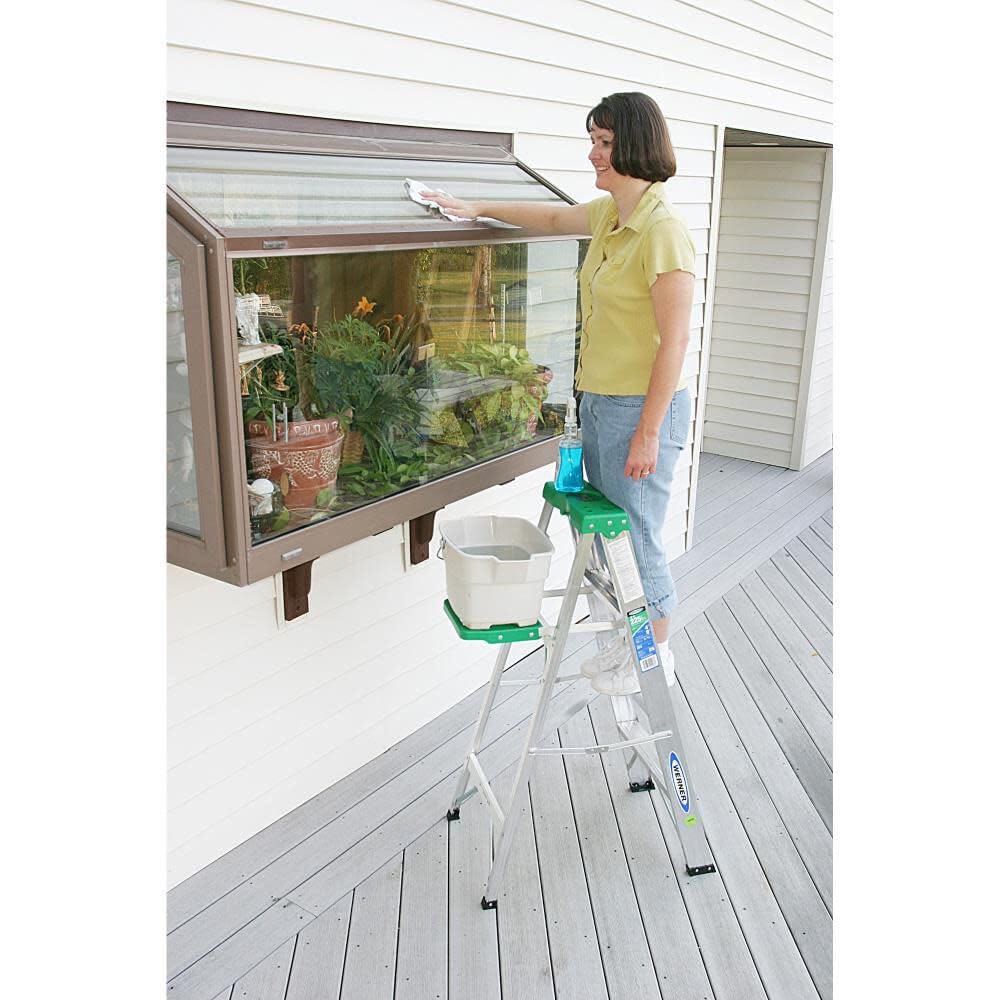 Werner 225-Pound Duty Rating Aluminum Stepladder