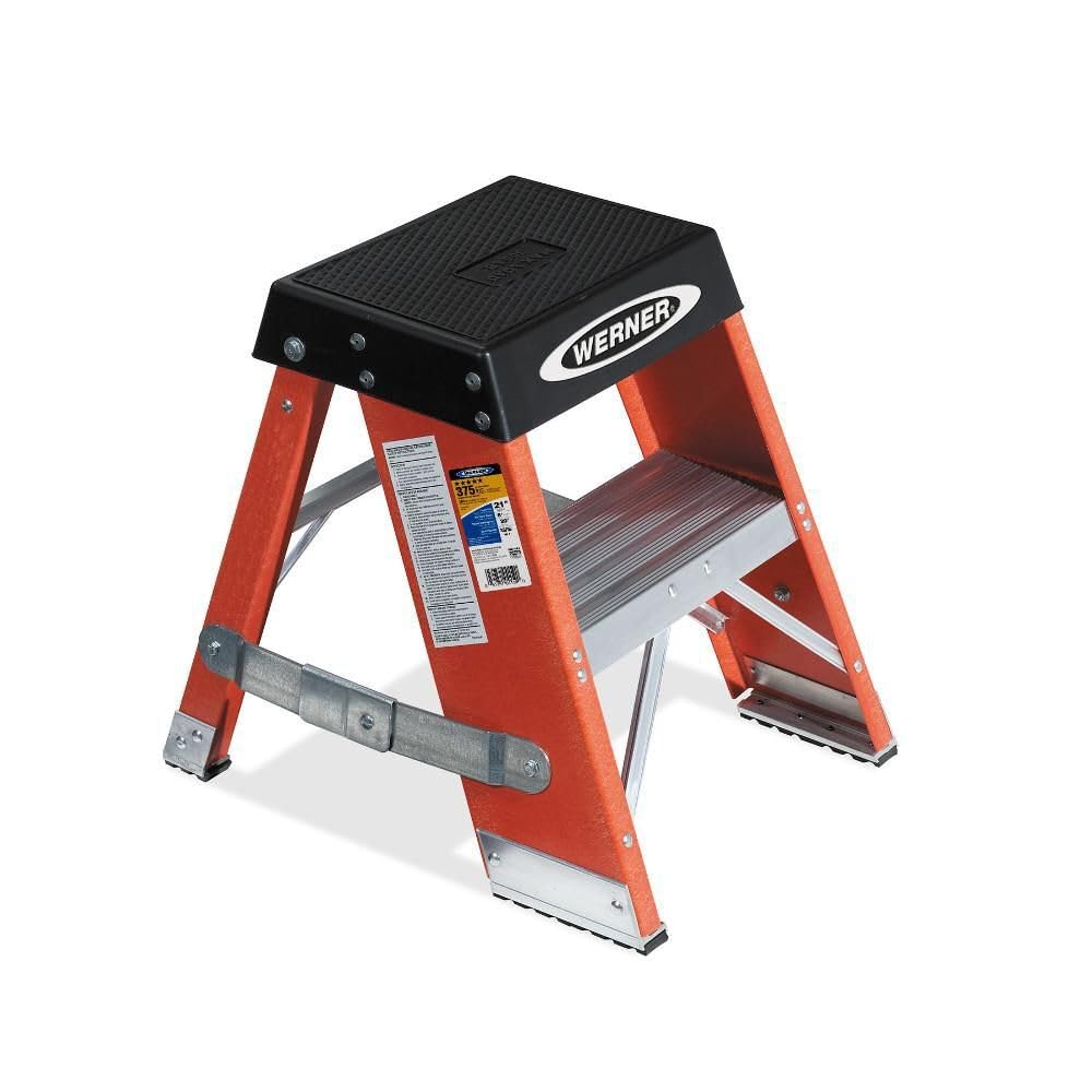 Werner 300-Pound Duty Rating Aluminum Step Stand