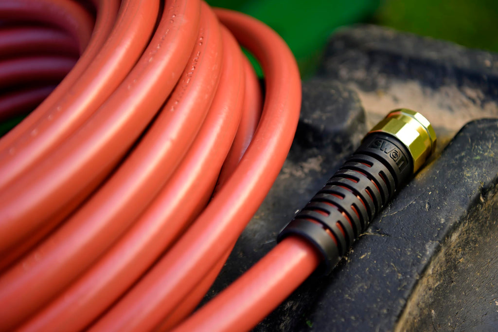 Swan ContractorPLUS Heavy Duty Watering Hose, 400+ PSI, Red
